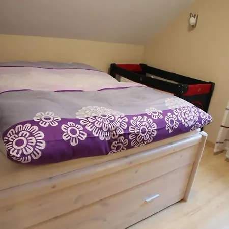 Holiday Chalet On The Castle Hill Apartment